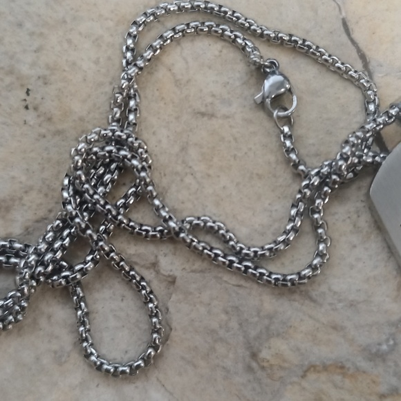 Stainless steel gold star tag necklace - Picture 6 of 6